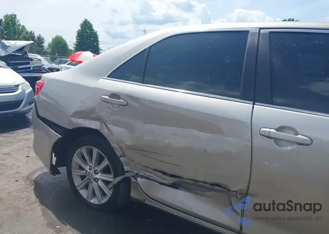 2014 Toyota Camry Xle V6 z USA, uszkodzony, nr VIN 4T1BK1FK6EU551126